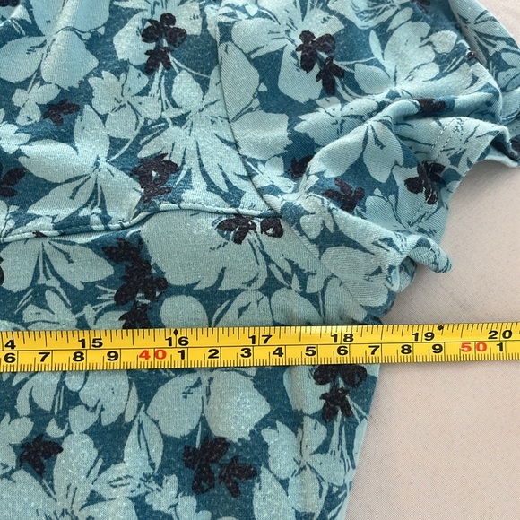 Liz Claiborne Pajama Set - Picture 5 of 11